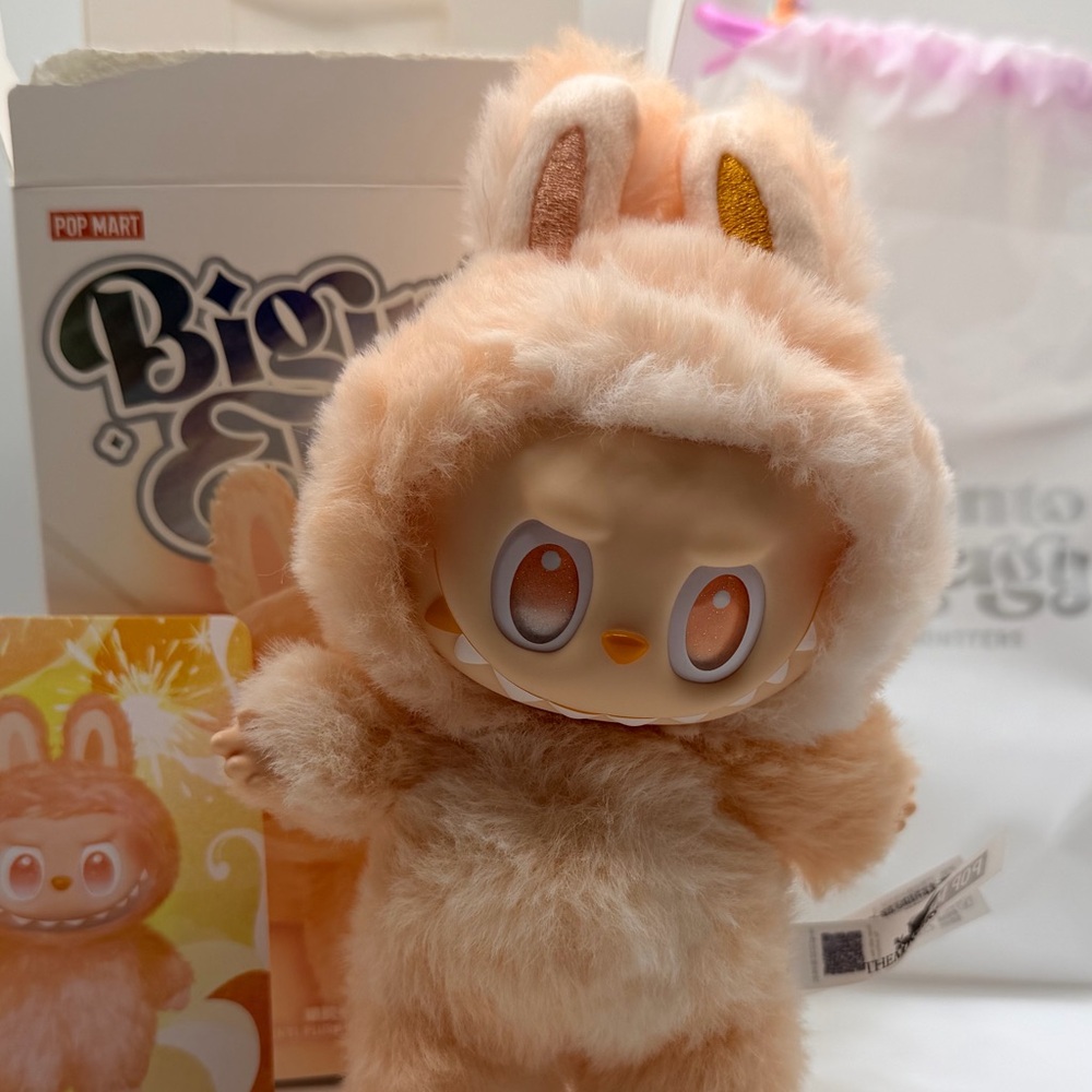 Pop Mart Big Into Energy Vinyl Plush Happiness opened to confirm otherwise new